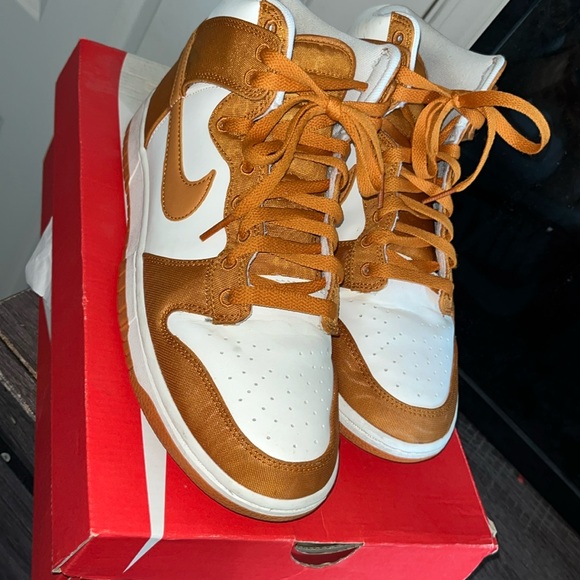 Nike Other - Nike Dunk High Monarch